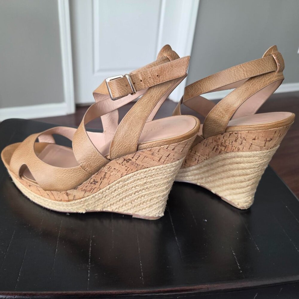 CHARLES BY CHARLES DAVID WOMEN'S WEDGE SANDAL - SIZE 10M - Picture 4 of 6